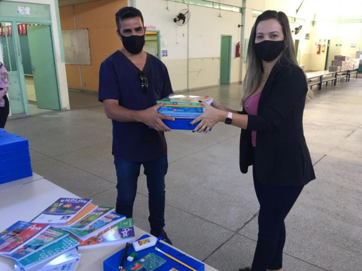 ﻿Kits de material escolar distribuídos pela Prefeitura já podem ser retirados nas escolas municipais