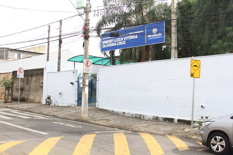 EMEIEF LUIZA VITÓRIA OLIVEIRA CRUZ