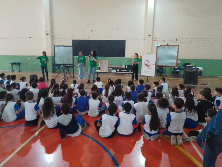 Teatro ensina crianças de Hortolândia como prevenir e combater escorpiões