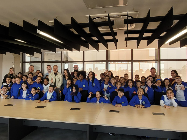 Estudantes municipais visitam Novo Paço