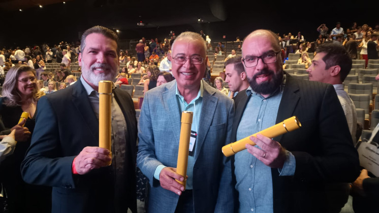 Hortolândia recebe prêmio do programa estadual “Alfabetiza Juntos SP” por excelência educacional