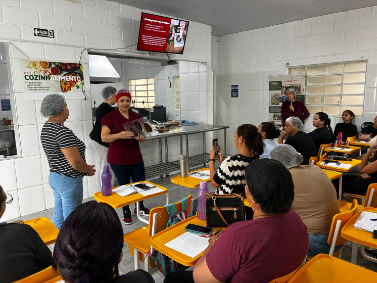 Prefeitura de Hortolândia capacita moradores em oficina gratuita de Ovos de Páscoa