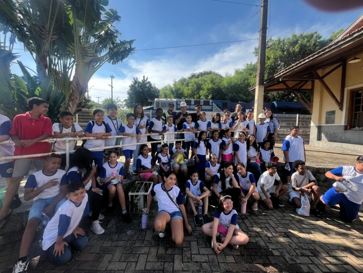 Estudantes da Rede Municipal de Hortolândia visitam o Museu Estação Jacuba para resgatar a história local