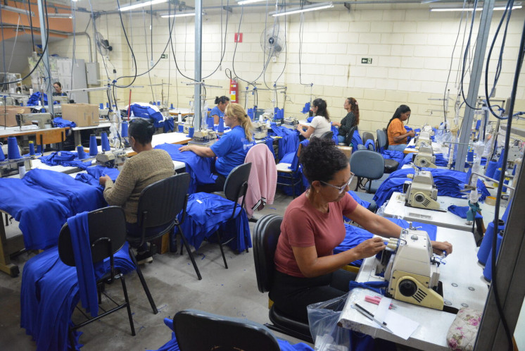 Hortolândia finaliza confecção de uniformes escolares e inicia entrega nas escolas da rede municipal (22/01)