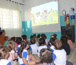 Hortolândia realiza ações para promover o amor e a cultura da paz nas escolas da Prefeitura (17/04)