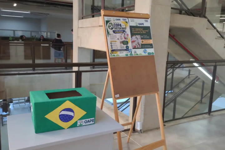 Hortolândia faz campanha para dar destinação correta a papéis siliconados que sobram das figurinhas da Copa